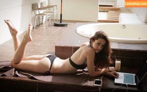Jaclyn Glenn photo #0024