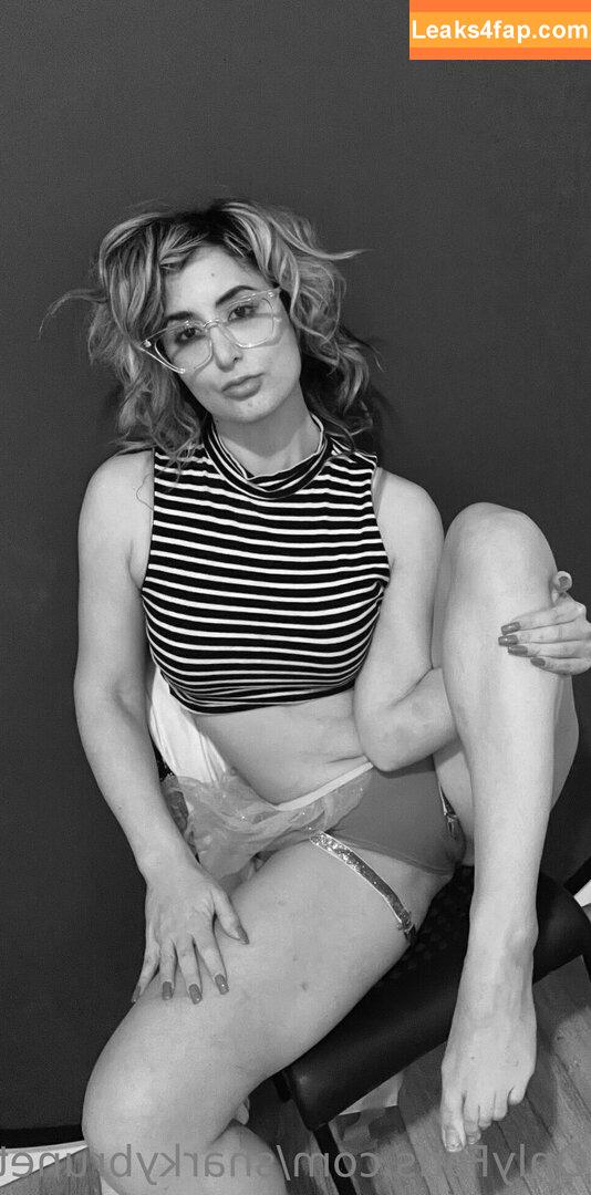 Jaclyn Passaro / jaclynpassaro / snarkybrunettevip leaked photo photo #0013