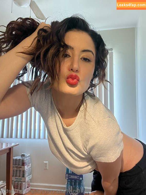 Jaclyn Passaro / jaclynpassaro / snarkybrunettevip leaked photo photo #0034