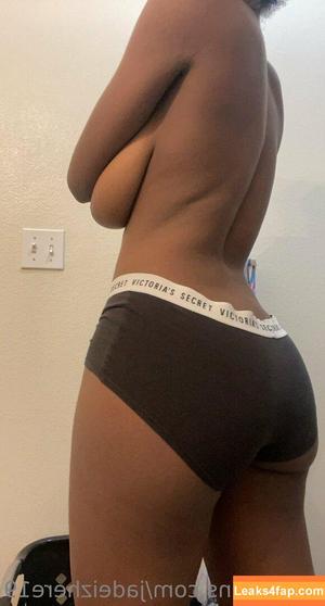 jadeizhere19 photo #0004