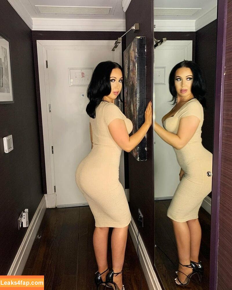 Janelle / janellebrown117 / jenellelevans leaked photo photo #0016