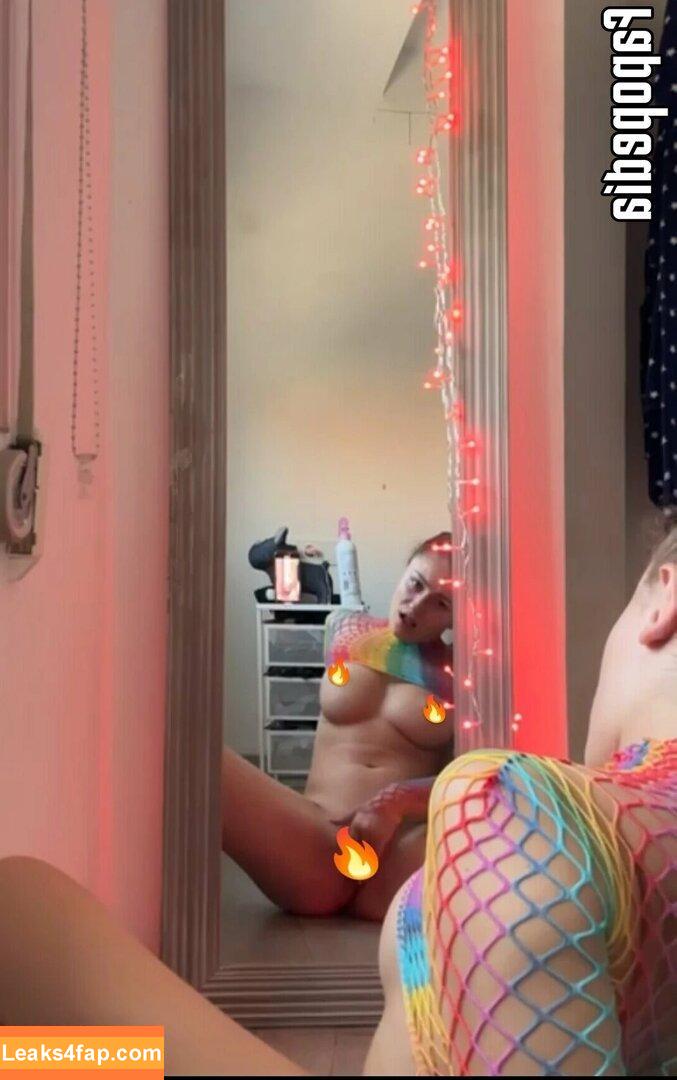 Janiss Oficial /  leaked photo photo #0001