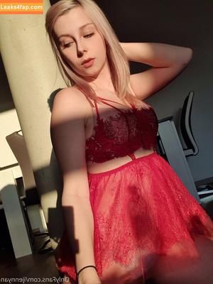 JenNyan photo #0051