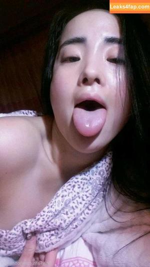 Jooni Kim photo #0015