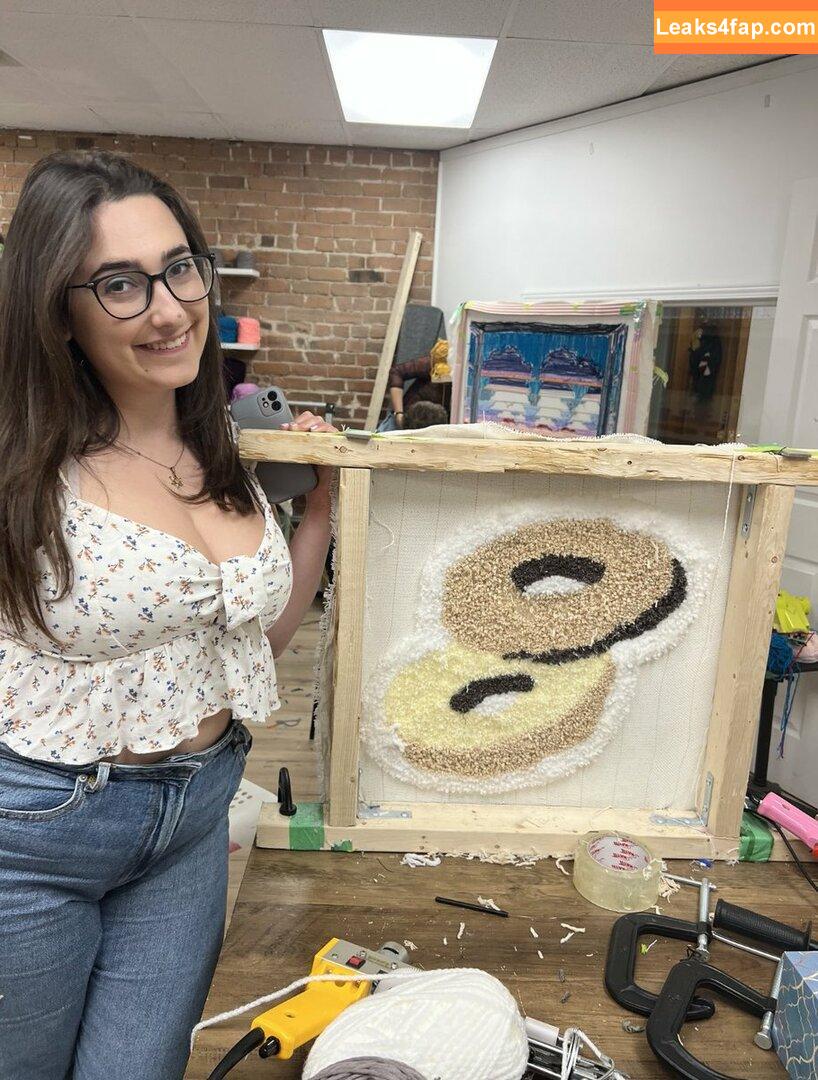 Julia Ain / qveenjulia / qveenjuliaa / therealjuliaann leaked photo photo #0013