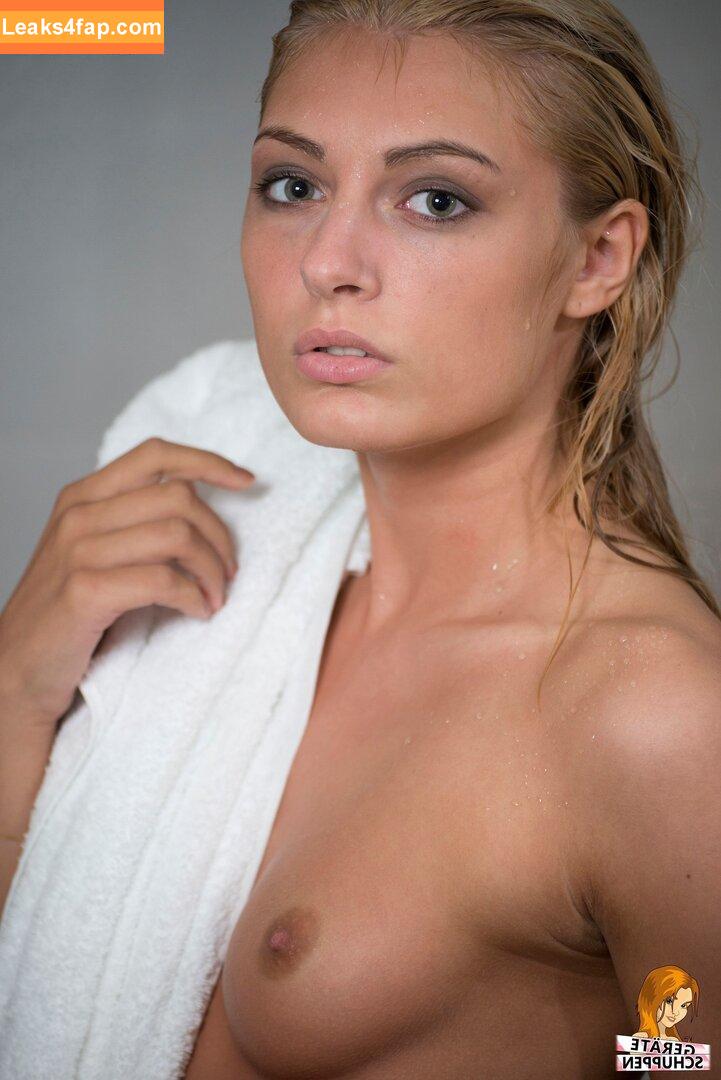 Julia Benesch / namastejuli leaked photo photo #0059