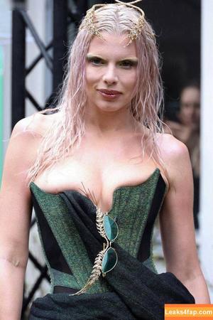 Julia Fox photo #0142