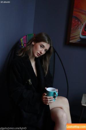 juliagly photo #0098