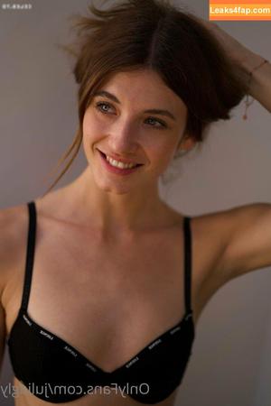 juliagly photo #0166