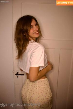 juliagly photo #0201