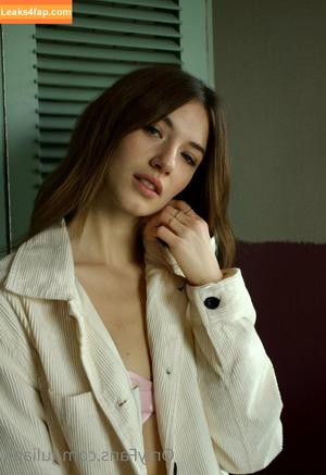 juliagly photo #0222