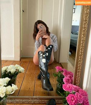 juliagly photo #0288