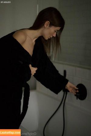 juliagly photo #0338