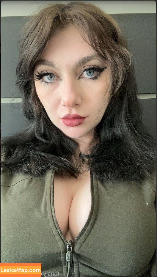 JustaMinx / anyuser / justaminxig leaked photo photo #0057