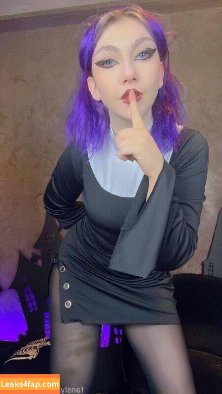 JustaMinx / anyuser / justaminxig leaked photo photo #0241