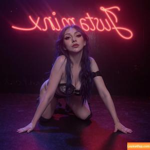 JustaMinx photo #0517