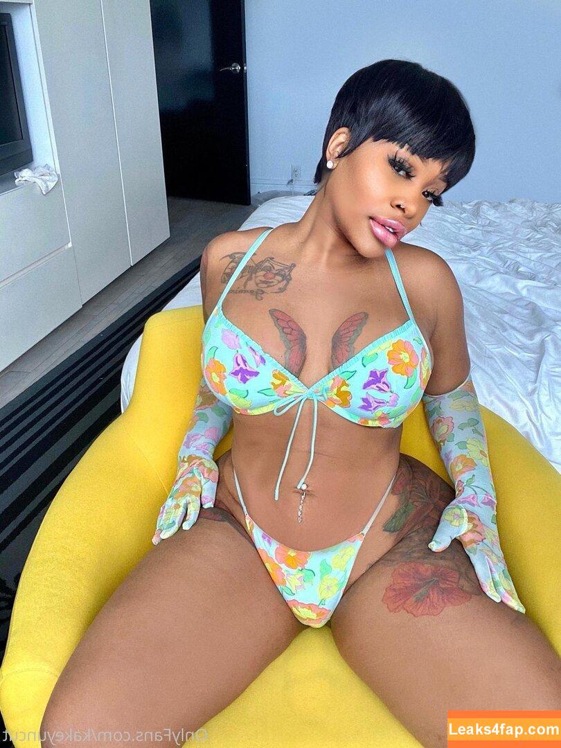 kakeyuncut / lickmykakez leaked photo photo #0002