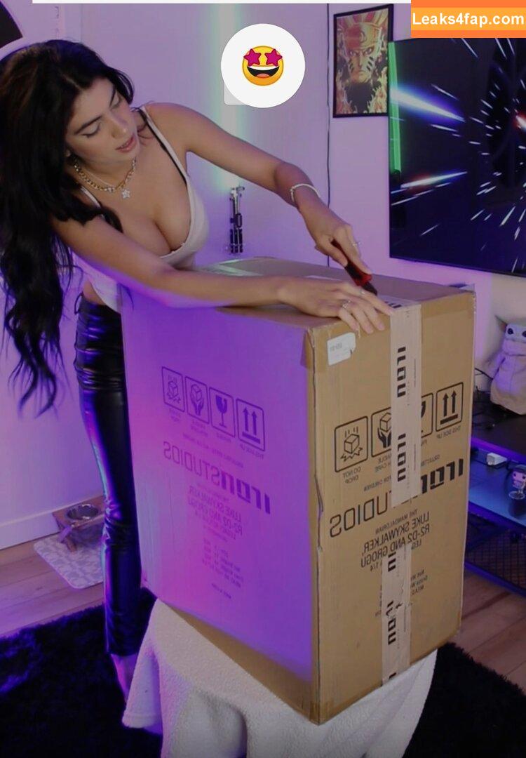 Kami Cosplayer / Kami Ferreira / kamiferreiraoficial / kamilacosplay / kanmi_cos leaked photo photo #0013