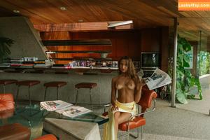 Kamila Davies photo #0013