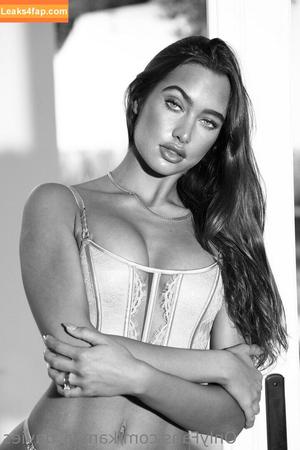 Kamila Davies photo #0052
