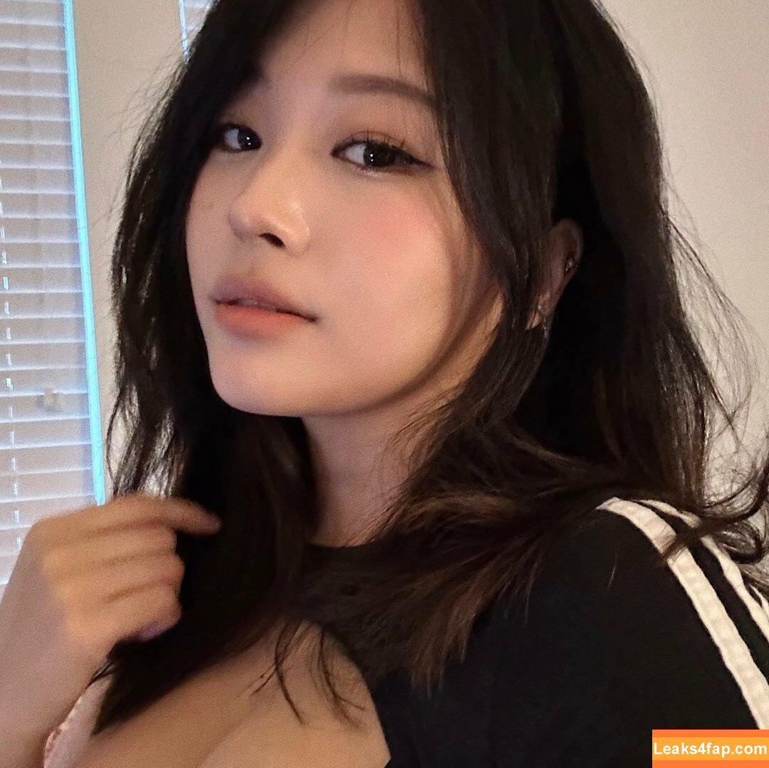Kang Hee Yoon / Aikuros / Hyoon / floaromaa leaked photo photo #0259