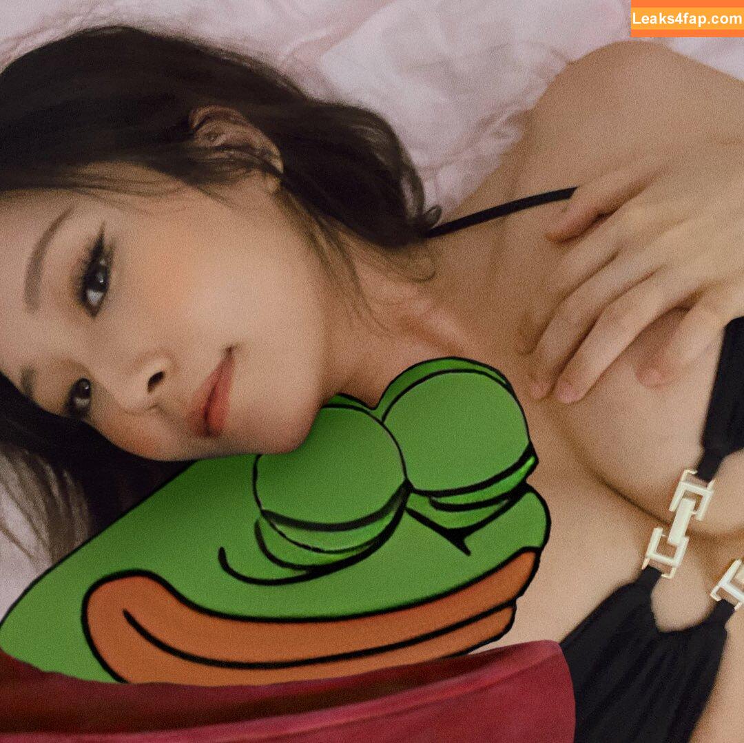Kang Hee Yoon / Aikuros / Hyoon / floaromaa leaked photo photo #0448