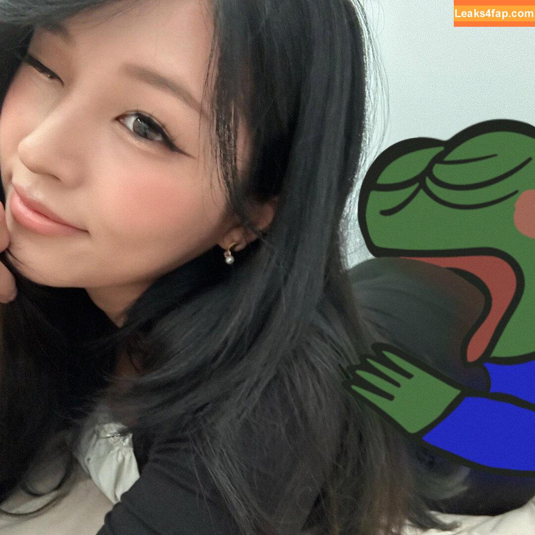 Kang Hee Yoon / Aikuros / Hyoon / floaromaa leaked photo photo #0449