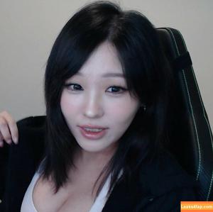 Kang Hee Yoon photo #0380