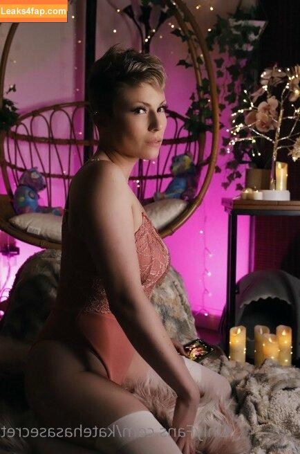 Kate Elliott / KateIsOnline / Katers17 / Secret Vivi / katehasasecret / kateinreallife leaked photo photo #0057