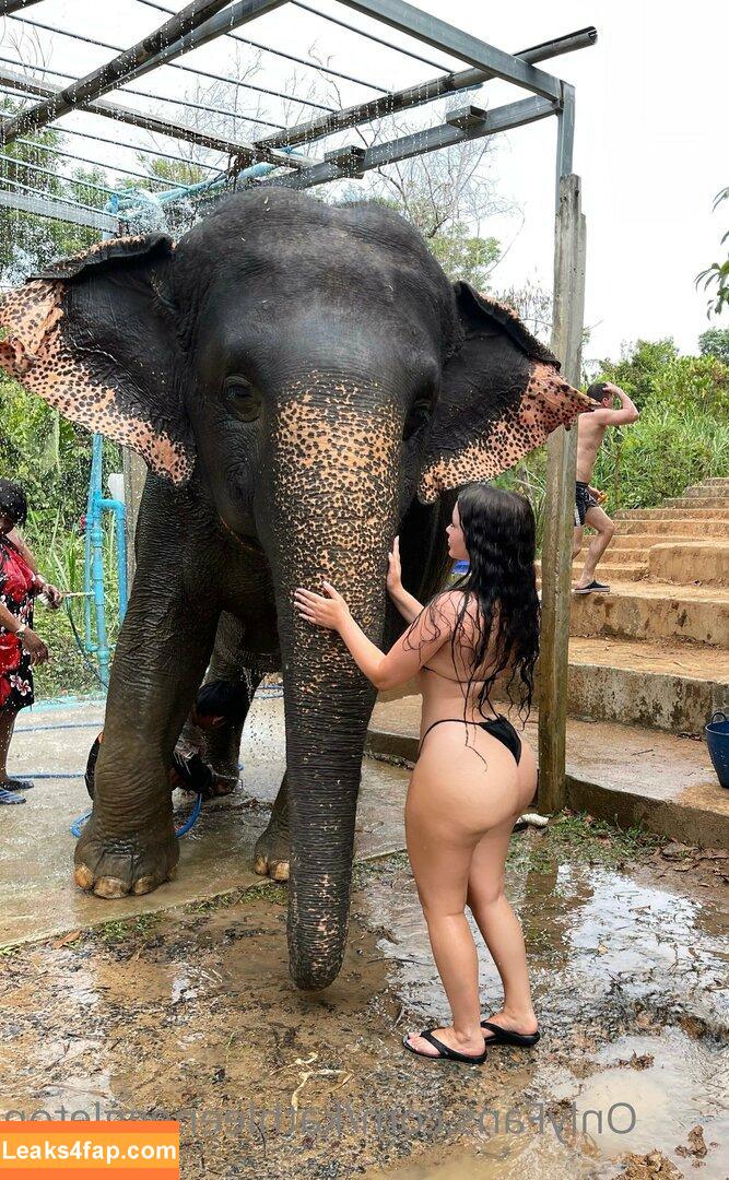 kathleeneggleton /  leaked photo photo #0009