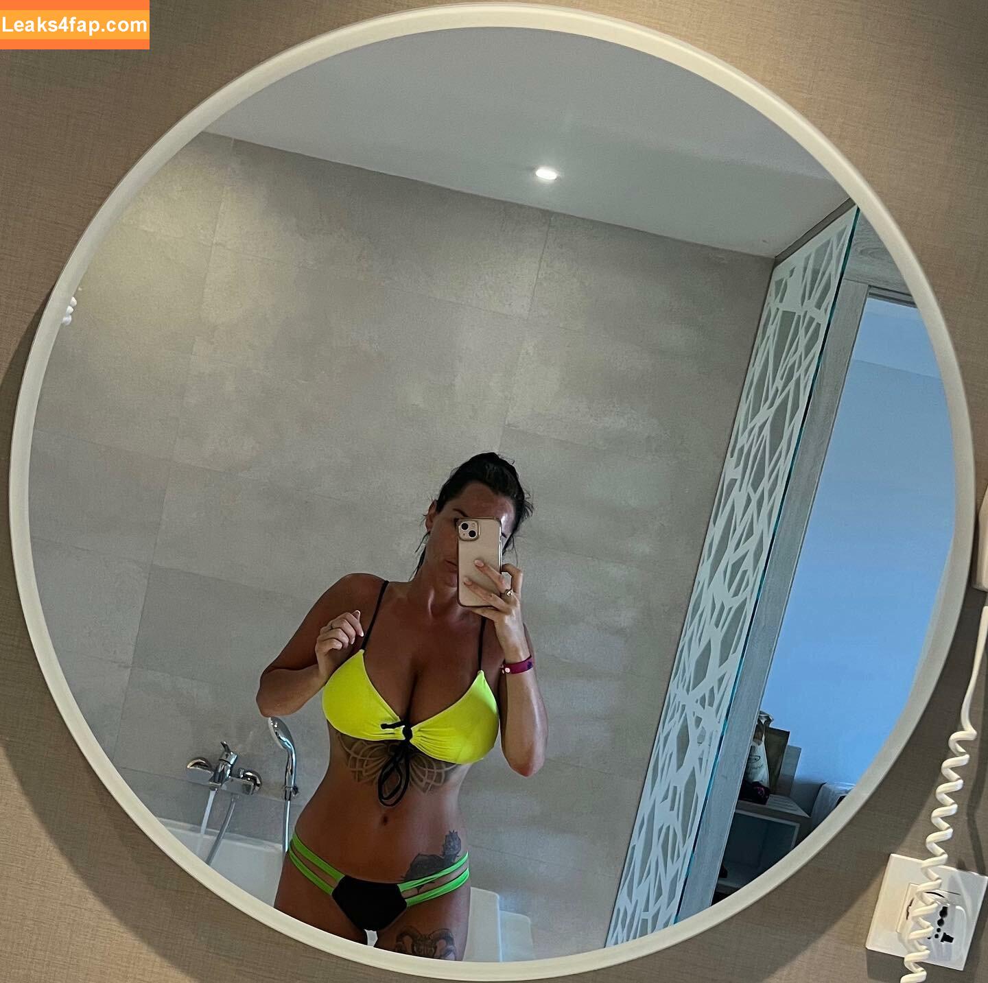Katie P / k_a_t_i_e__p / katieprice leaked photo photo #0001