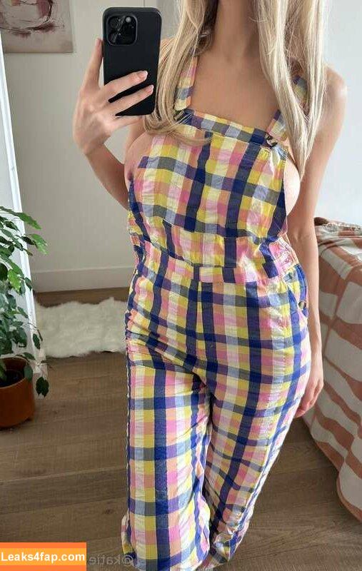 Katie / katieeesh leaked photo photo #0046