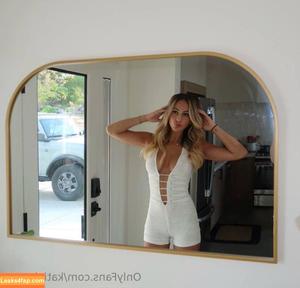 katiebaeee photo #0002