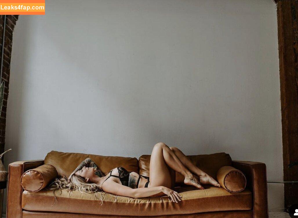 Kayla Manthey / kayla_manthey_34 leaked photo photo #0017