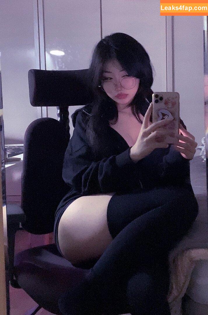 kayla.vy /  / Asian Baby Girl leaked photo photo #0317
