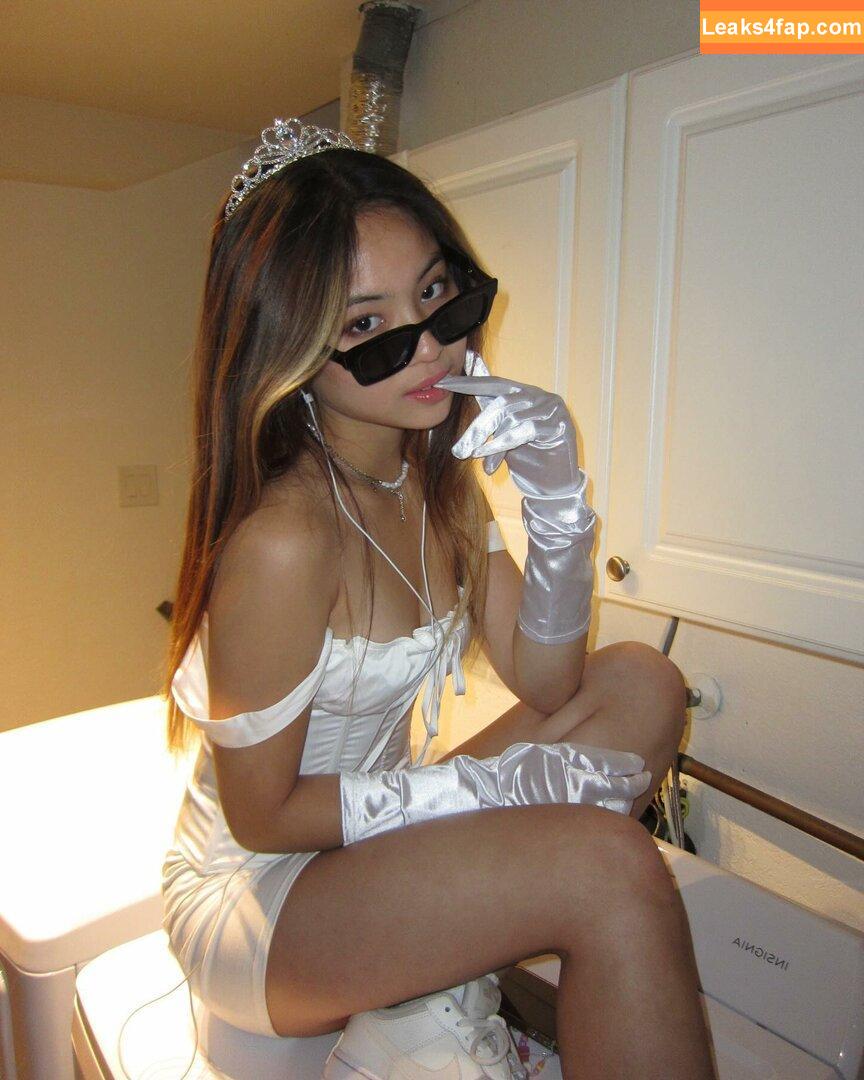 kayla.vy /  / Asian Baby Girl leaked photo photo #1950