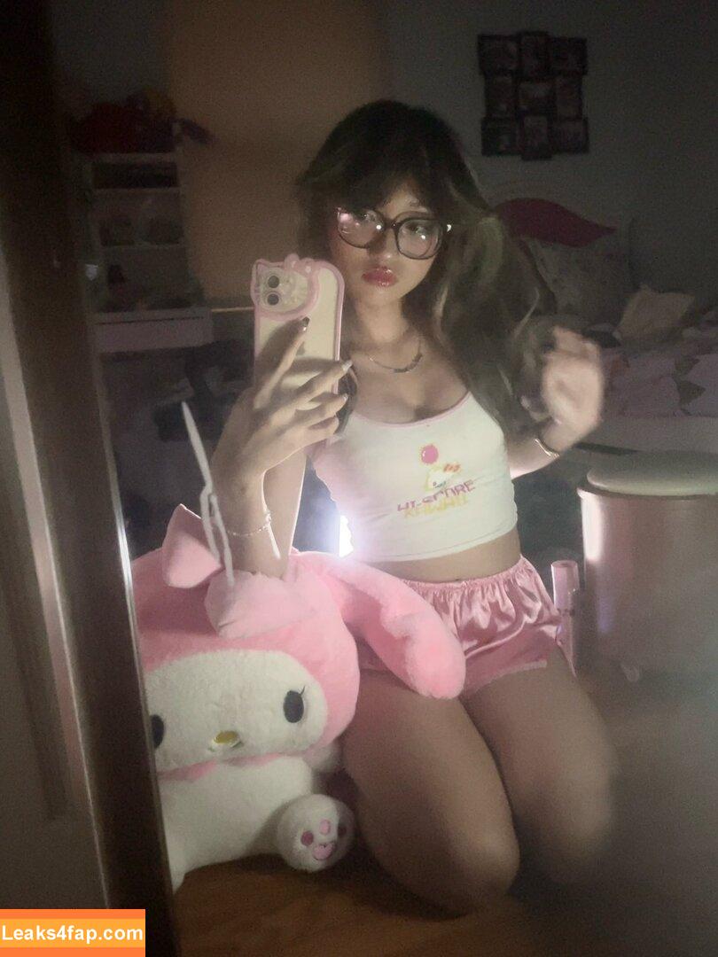 kayla.vy /  / Asian Baby Girl leaked photo photo #2125