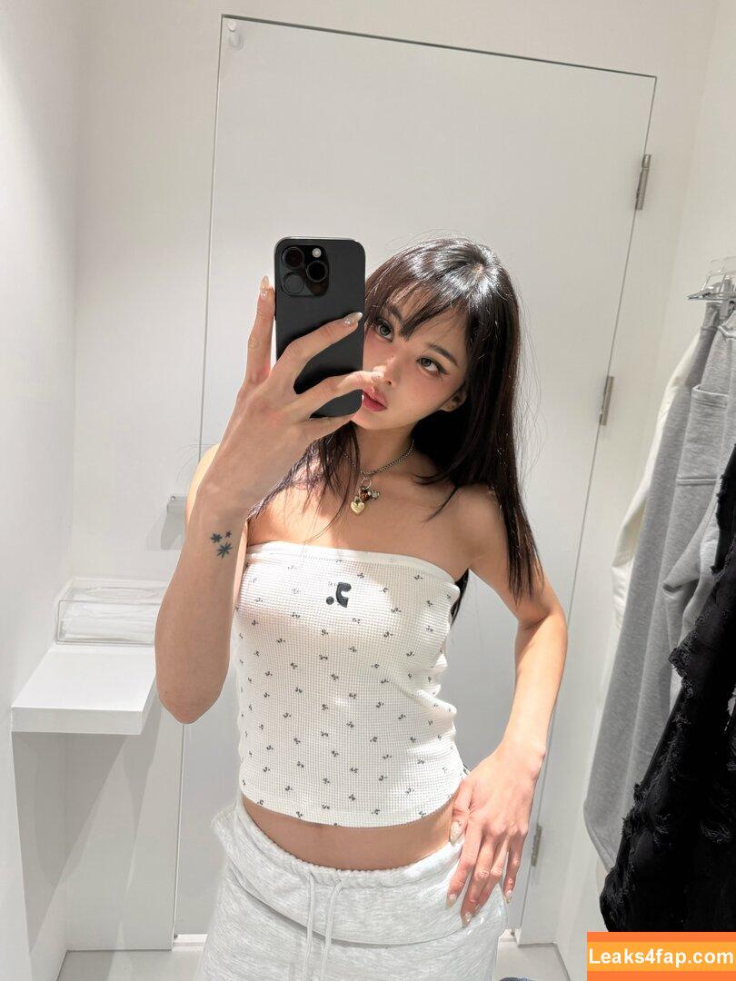 kayla.vy /  / Asian Baby Girl leaked photo photo #2998