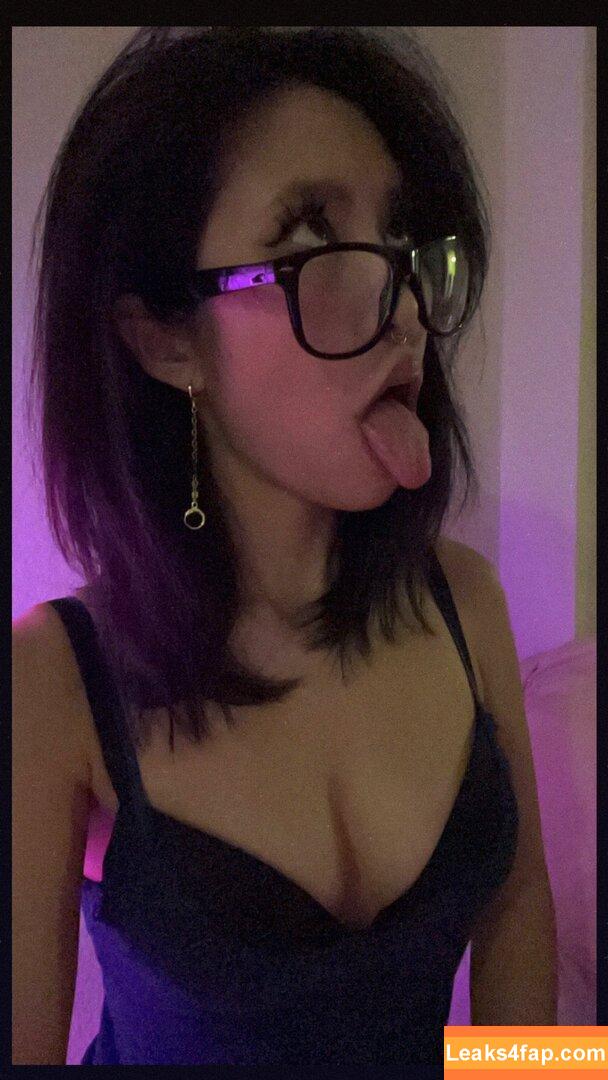 kayla.vy /  / Asian Baby Girl leaked photo photo #3020