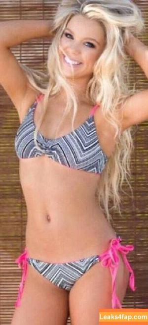 Kaylyn Slevin photo #0044