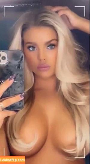 Kaylyn Slevin photo #0071