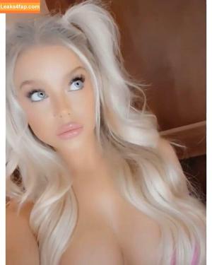 Kaylyn Slevin photo #0074