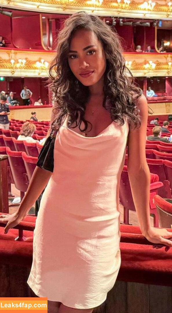 Kiana.pix / kianadoesit leaked photo photo #0055