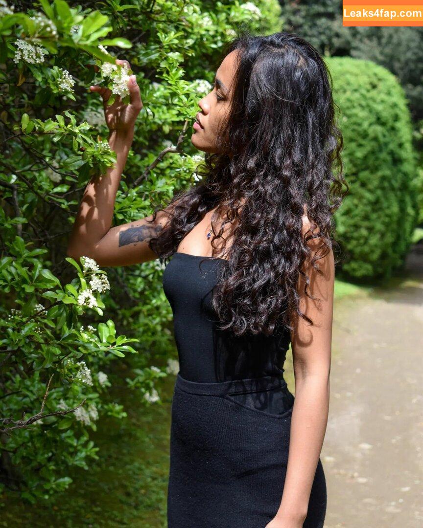 Kiana.pix / kianadoesit leaked photo photo #0083