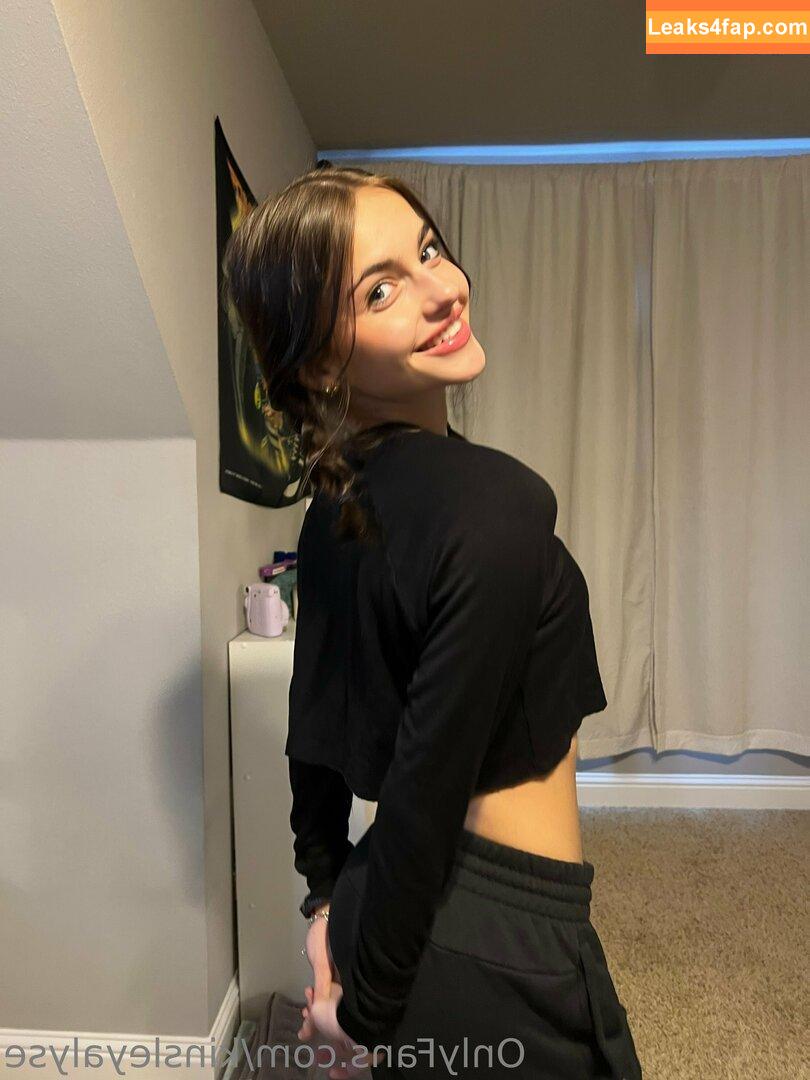 kinsleyalyse / thekinsleywyatt leaked photo photo #0015