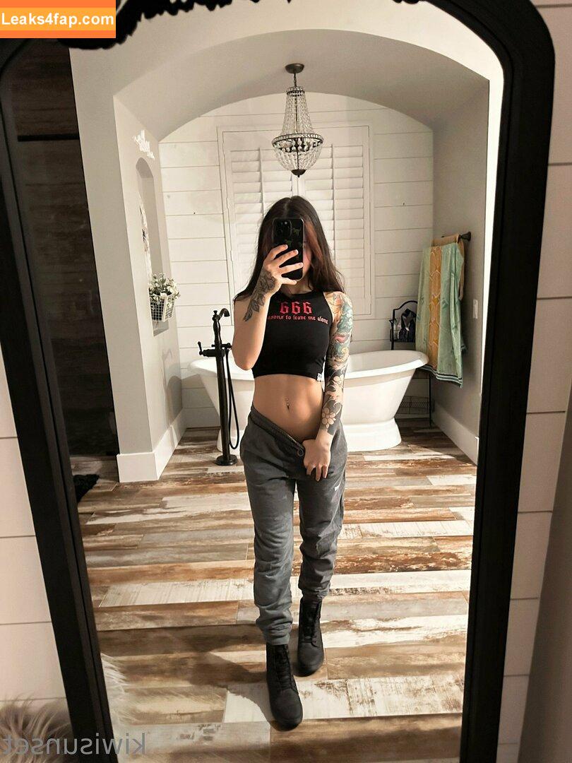 Kiwi Sunset / Snapchat / kiwi_sunset / kiwiisunset / kiwisunset leaked photo photo #0628