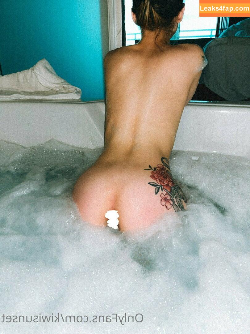 Kiwi Sunset / Snapchat / kiwi_sunset / kiwiisunset / kiwisunset leaked photo photo #0671