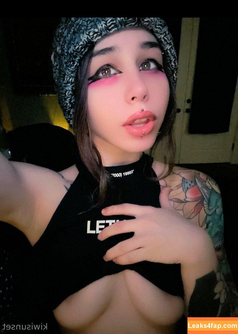 Kiwi Sunset / Snapchat / kiwi_sunset / kiwiisunset / kiwisunset leaked photo photo #0799