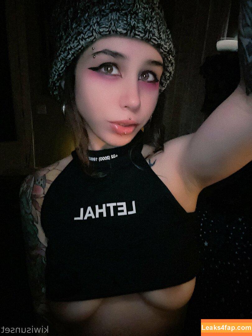 Kiwi Sunset / Snapchat / kiwi_sunset / kiwiisunset / kiwisunset leaked photo photo #0813