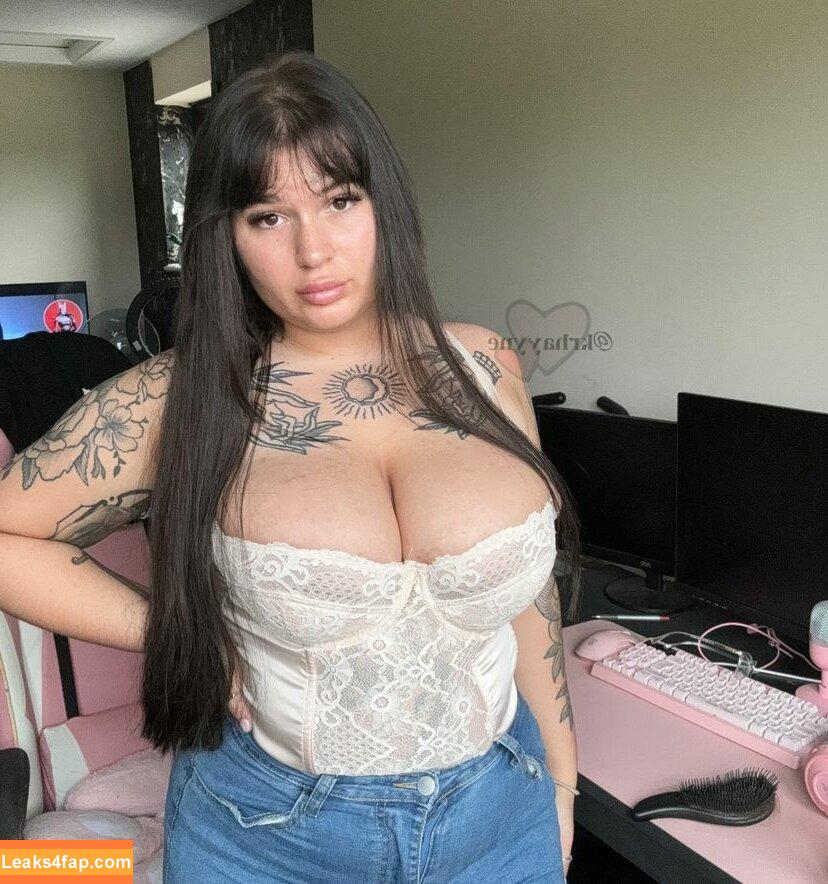 krhayyne / https: leaked photo photo #0035
